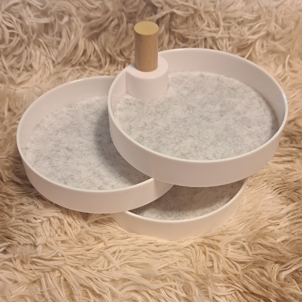 Elegant White Rotating Bathroom Organizer